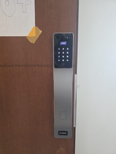 Hyundai HY-8 Digital Door Lock photo review